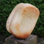 78 Im Gleichgewicht, Marmor, H30cm B25cm,
entstanden 2016