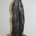 93 Stalagmit, Serpentin Kobalt, H42cm B15cm,
entstanden 2017